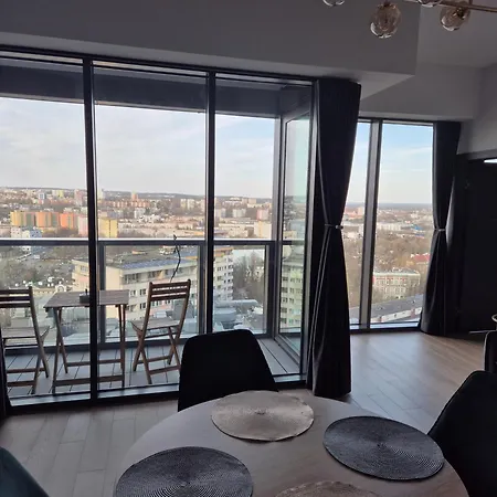 Hanza Tower Prestige Skyline 13th Floor With Balcony Appartamento