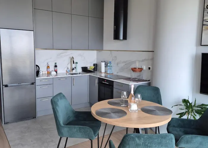 Hanza Tower Prestige Skyline 13th Floor With Balcony Apartment *