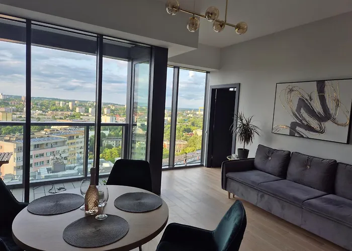 Apartment Hanza Tower Prestige Skyline 13th Floor With Balcony *