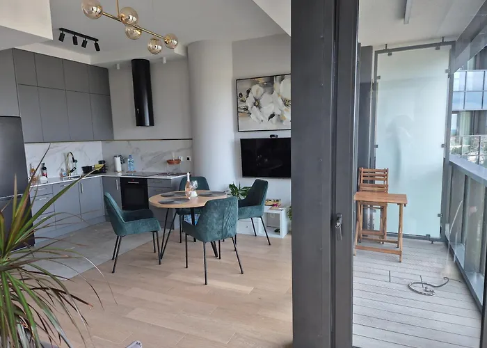 Hanza Tower Prestige Skyline 13th Floor With Balcony Apartment Stettin