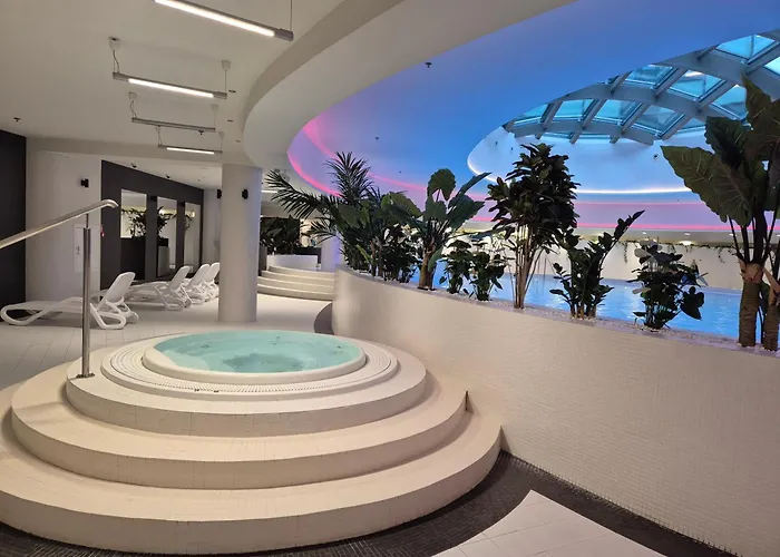 Hanza Tower Prestige Skyline 13th Floor With Balcony Apartment *